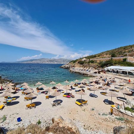 Martini Vacation Home Саранда Екстер'єр фото