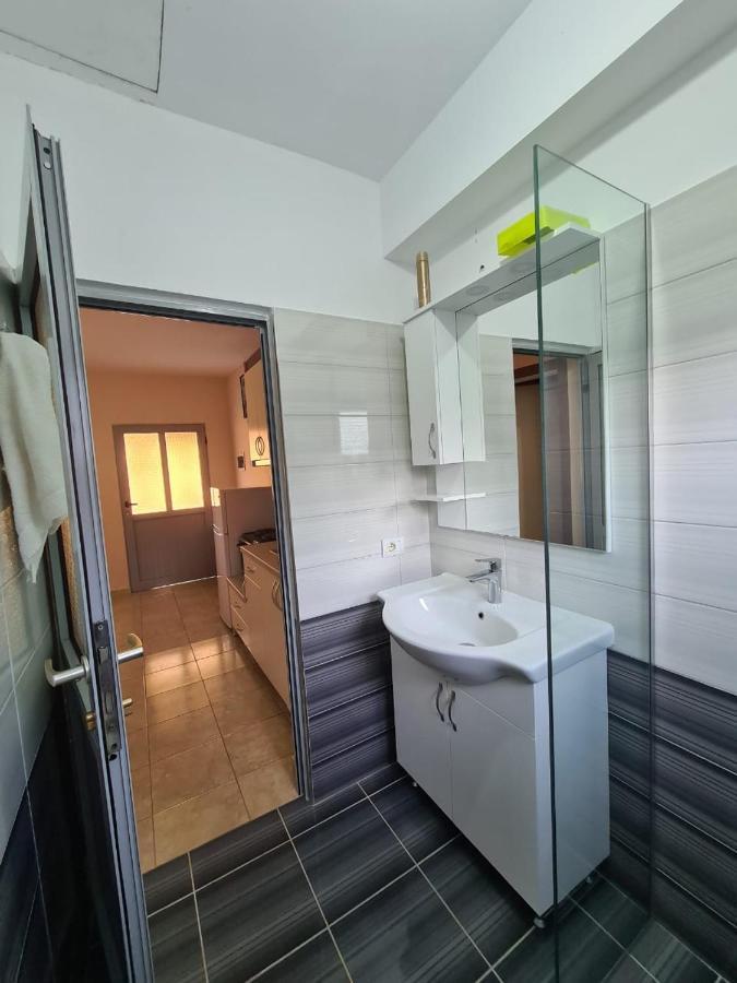 Martini Vacation Home Саранда Екстер'єр фото