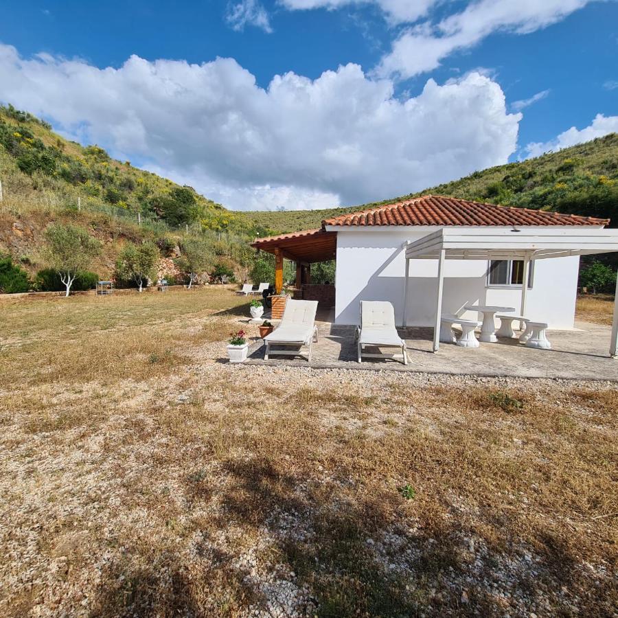 Martini Vacation Home Саранда Екстер'єр фото